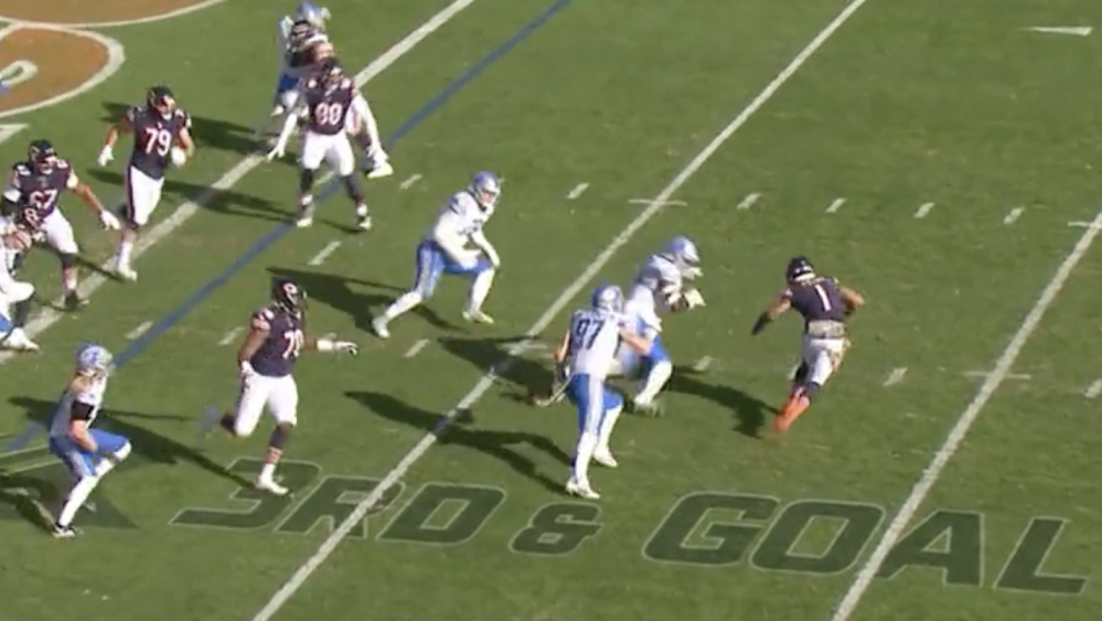 Justin Fields TD run, Week 10, 2022